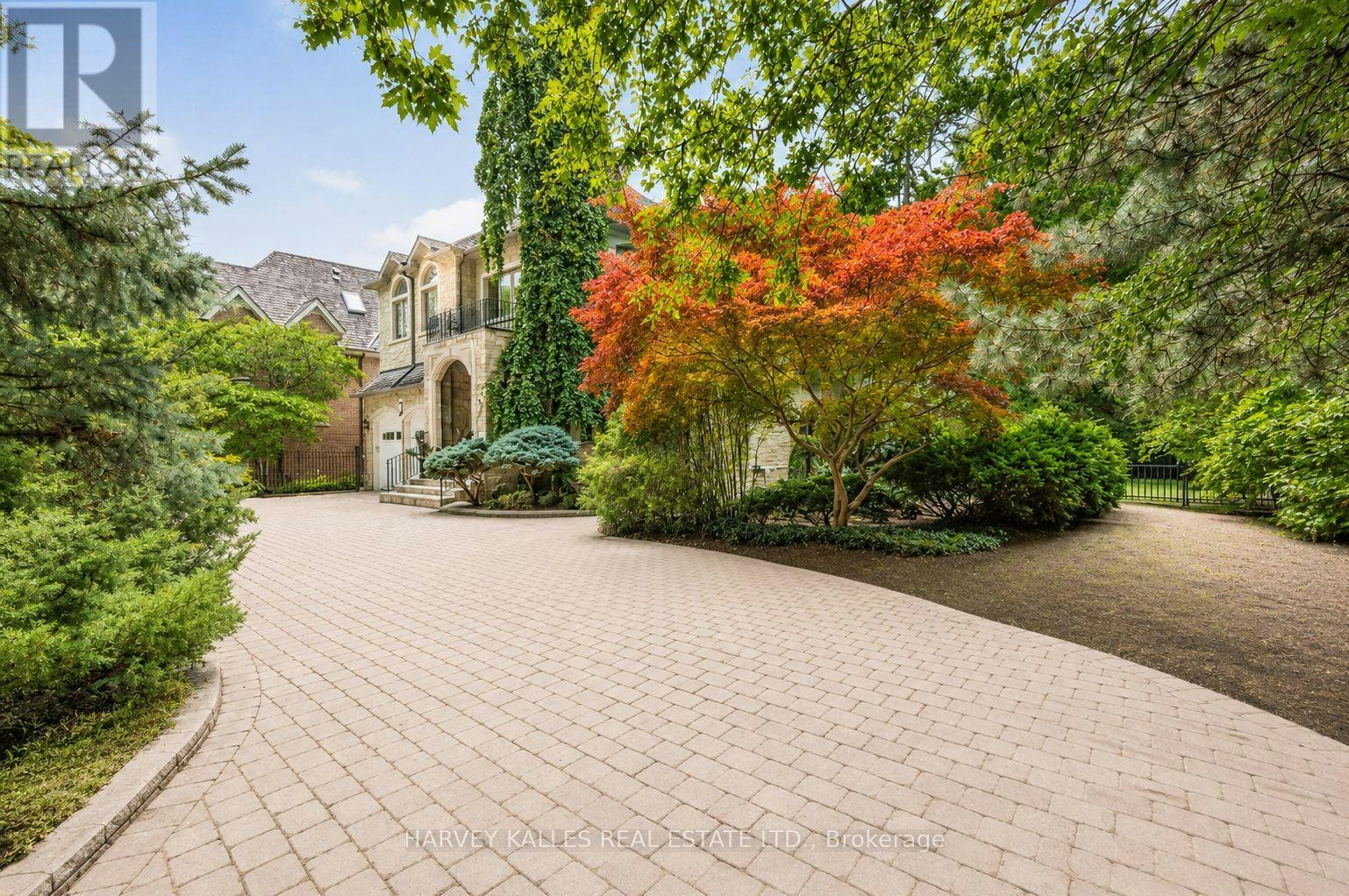 1 Knightswood Road, Toronto, ON, M4N 2G9