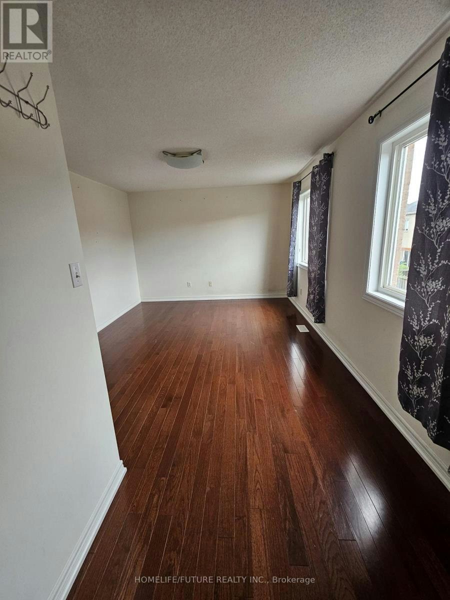 15 Coyle Street, Ajax, ON, L1T 0A3 - 12