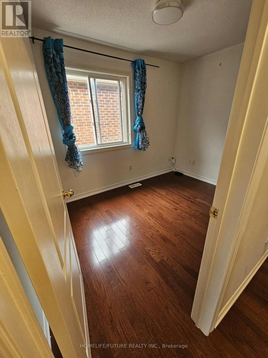 15 Coyle Street, Ajax, ON, L1T 0A3 - 3