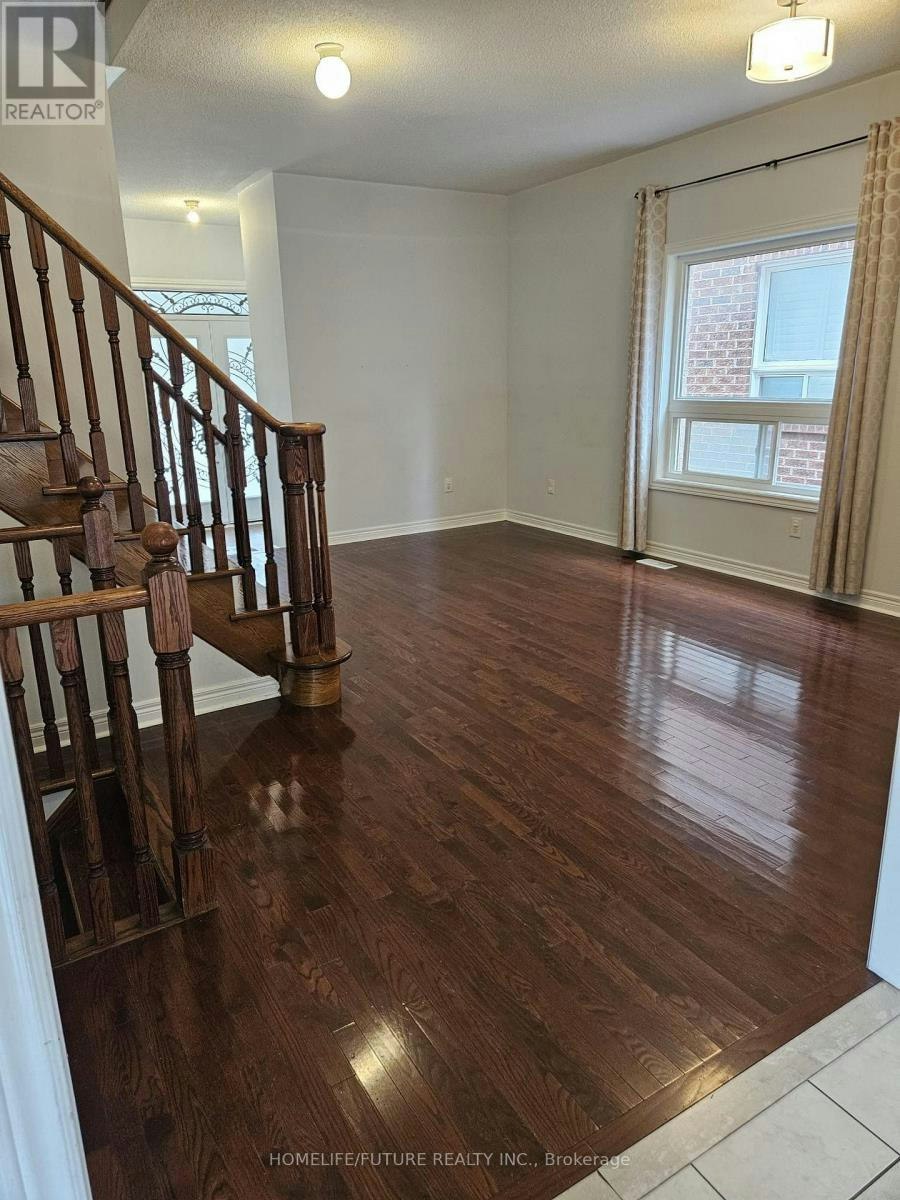15 Coyle Street, Ajax, ON, L1T 0A3 - 2