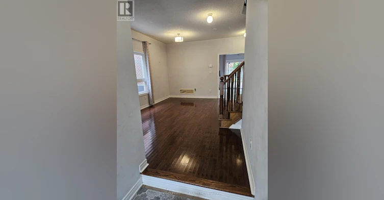 15 Coyle Street, Ajax, ON, L1T 0A3 - 8