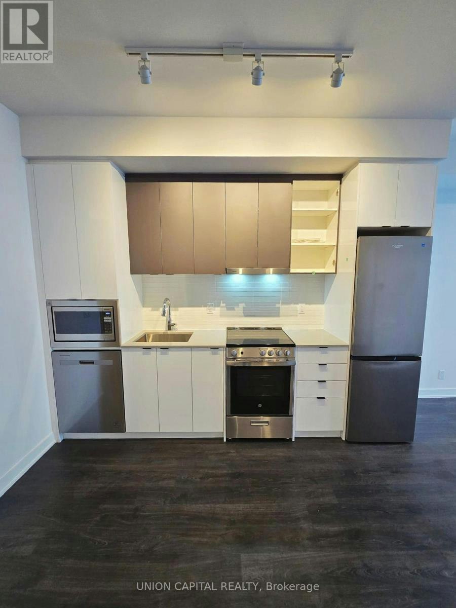 3301A-30 Upper Mall Way, Vaughan, ON, L4J 0L7 - 2