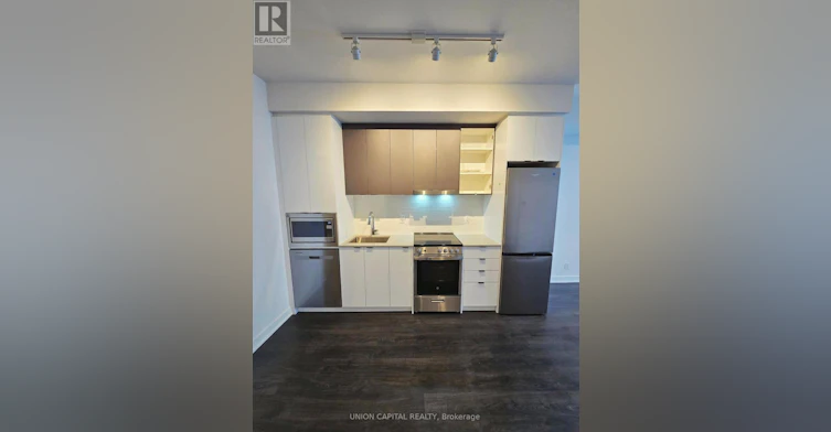 3301A-30 Upper Mall Way, Vaughan, ON, L4J 0L7 - 2