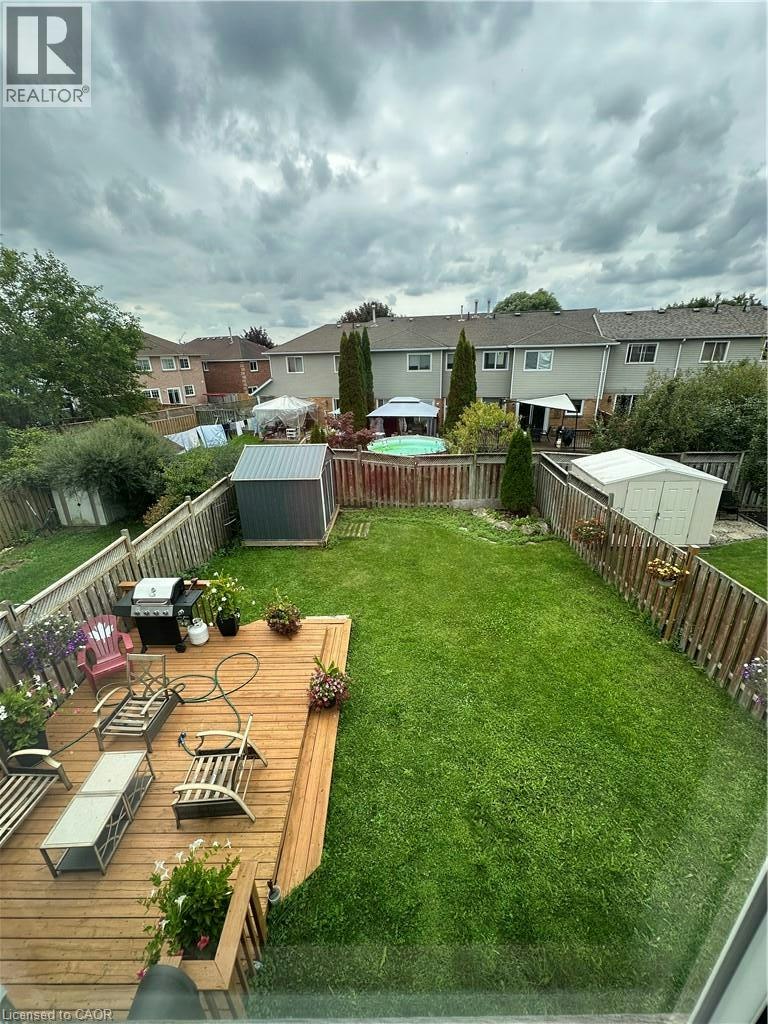 125 Fairgreen Close, Cambridge, ON, N1T 1T8 - 8
