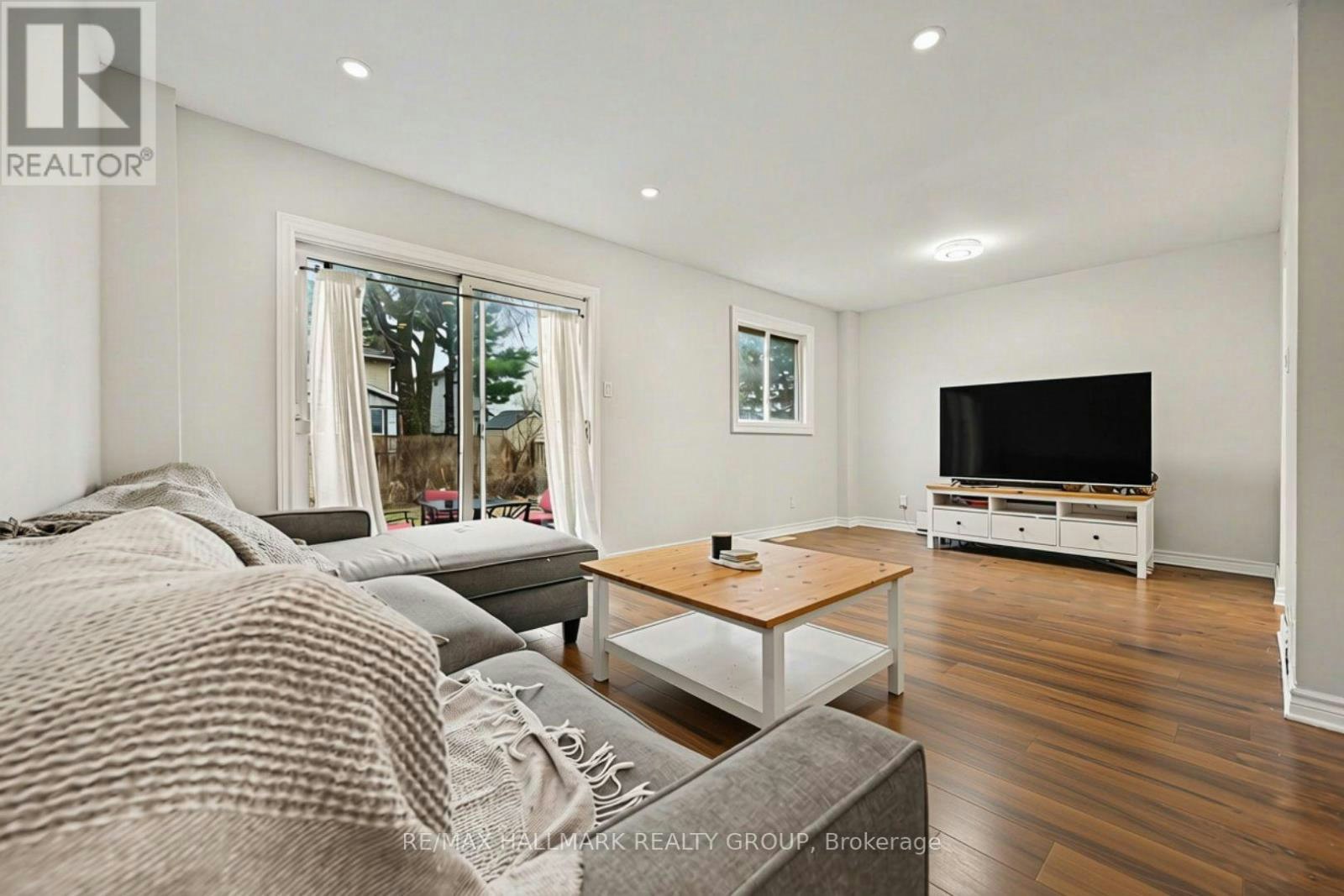 6 Wolfgang Drive, Ottawa, ON, K2J 1T1 - 7