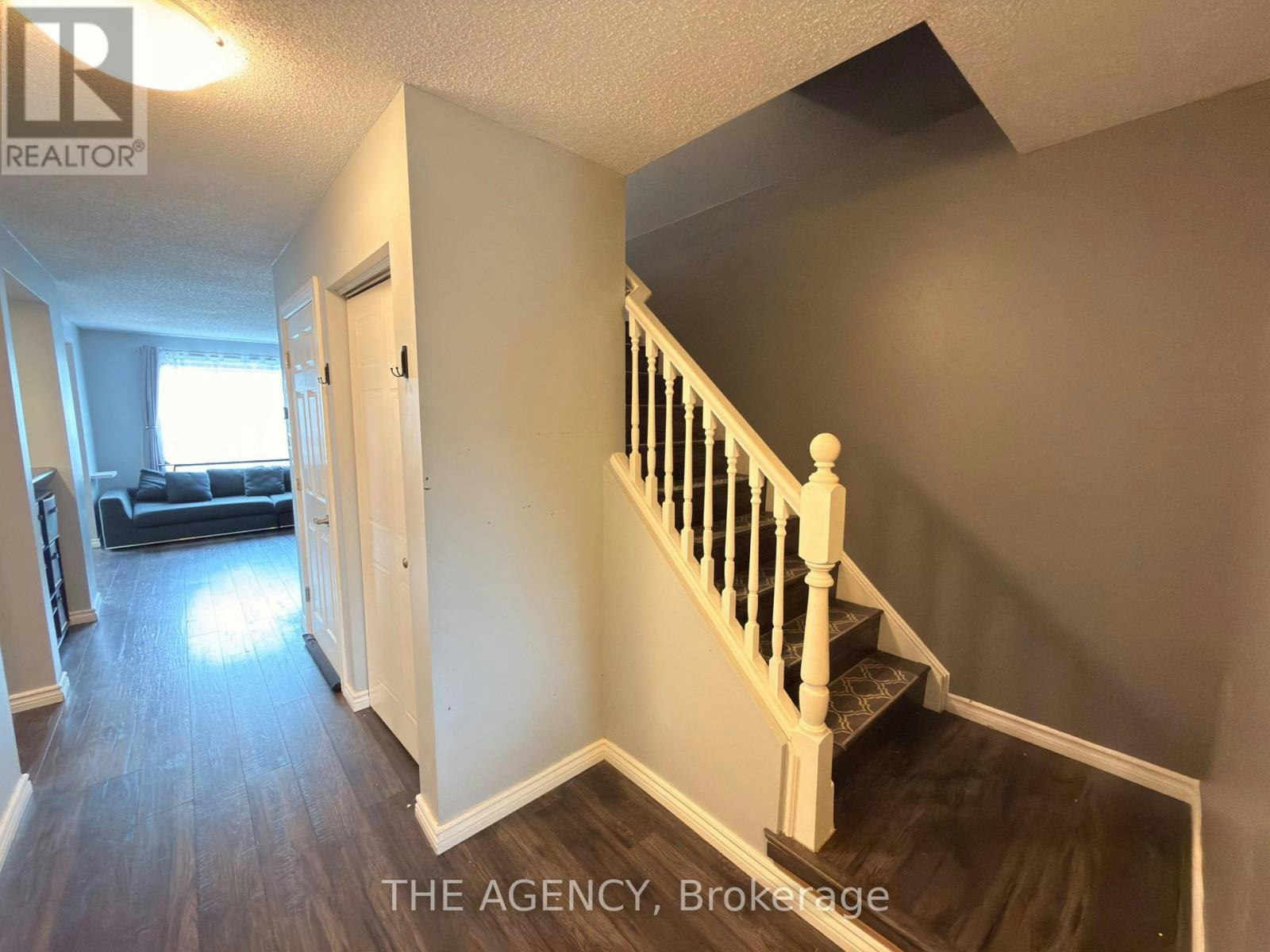 4 Porter Drive, Guelph, ON, N1L 1M3 - 8