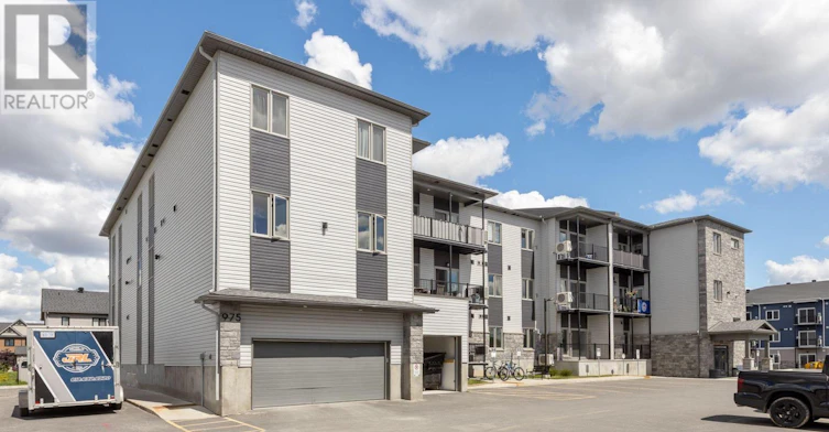 110-975 Russell Road NORTH, Russell, ON, K4R 0L9 - 2
