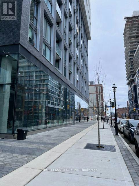 1015-158 Front Street E, Toronto, ON, M5A 0K9 - 4
