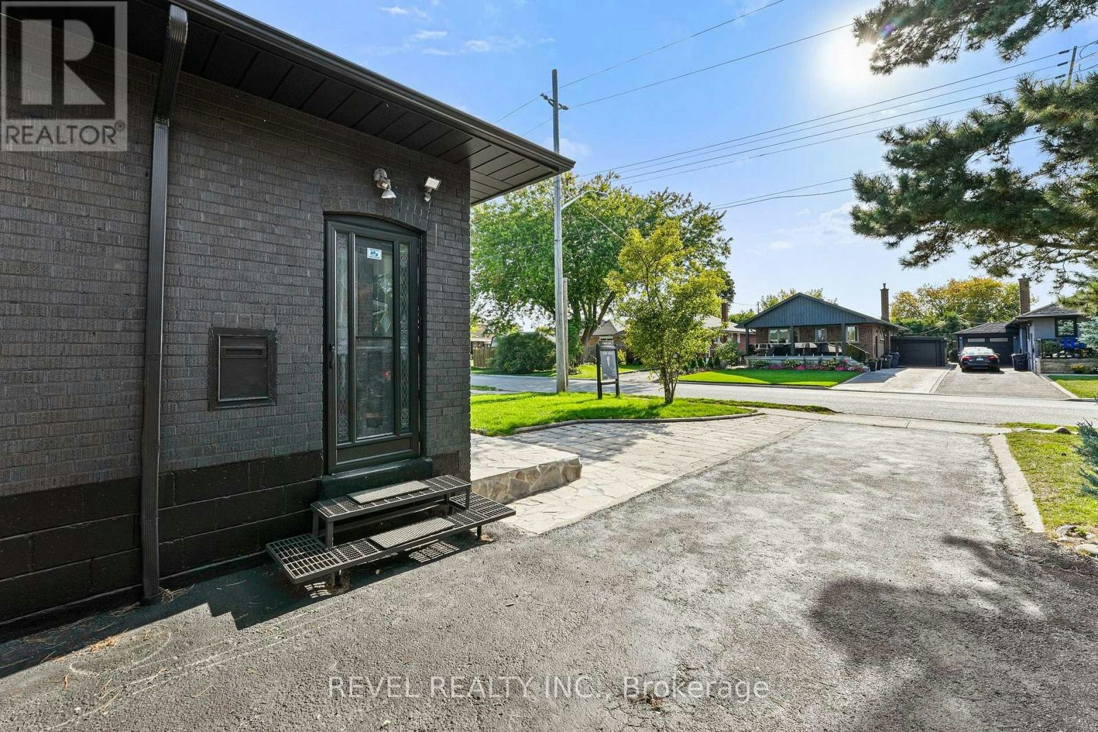 BSMT-63 Crosland Drive, Toronto, ON, M1R 4M9 - 3