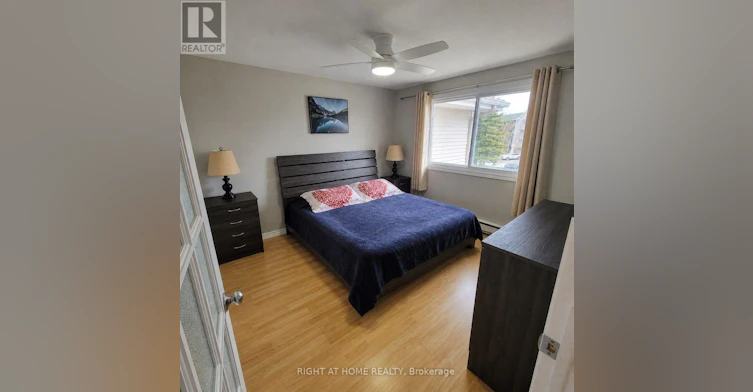 414-260 Brittany Drive, Ottawa, ON, K1K 4M2 - 10