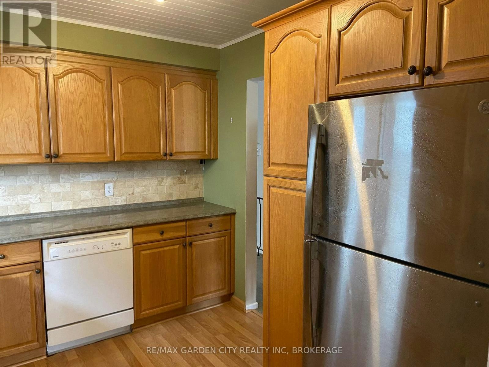UPPER-9 Stonegate Drive, St. Catharines, ON, L2P 3K9 - 8