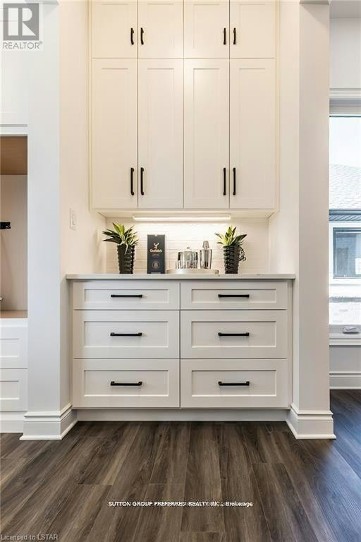 105 Harvest Lane, Thames Centre, ON, N0L 1G2 - 9