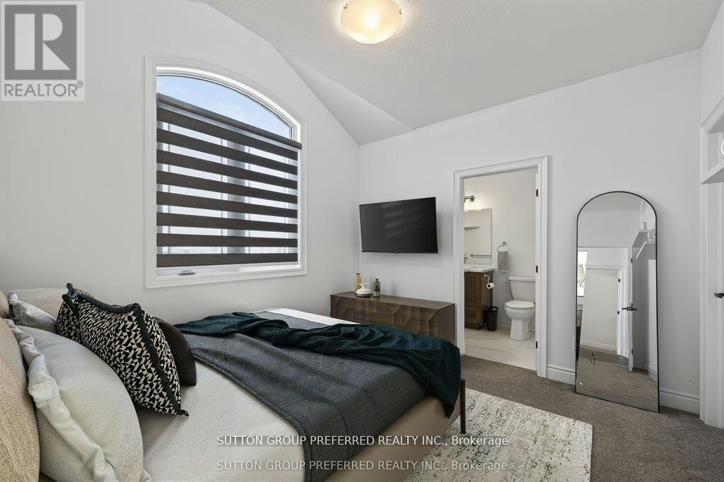 105 Harvest Lane, Thames Centre, ON, N0L 1G2 - 36