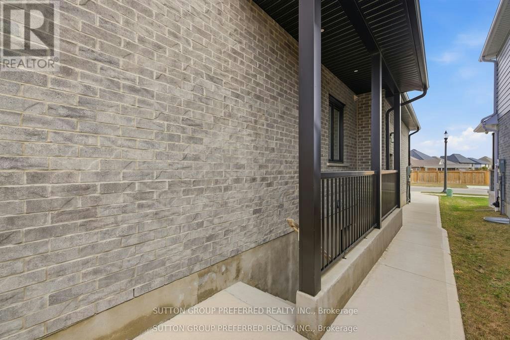 105 Harvest Lane, Thames Centre, ON, N0L 1G2 - 42