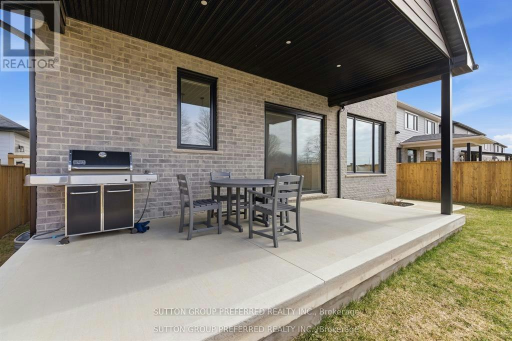 105 Harvest Lane, Thames Centre, ON, N0L 1G2 - 44