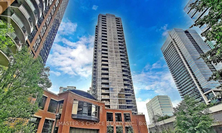 2707-23 Sheppard Avenue E