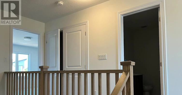 UPPER-8 Thornbird Crescent, Brampton, ON, L6V 3N5 - 10