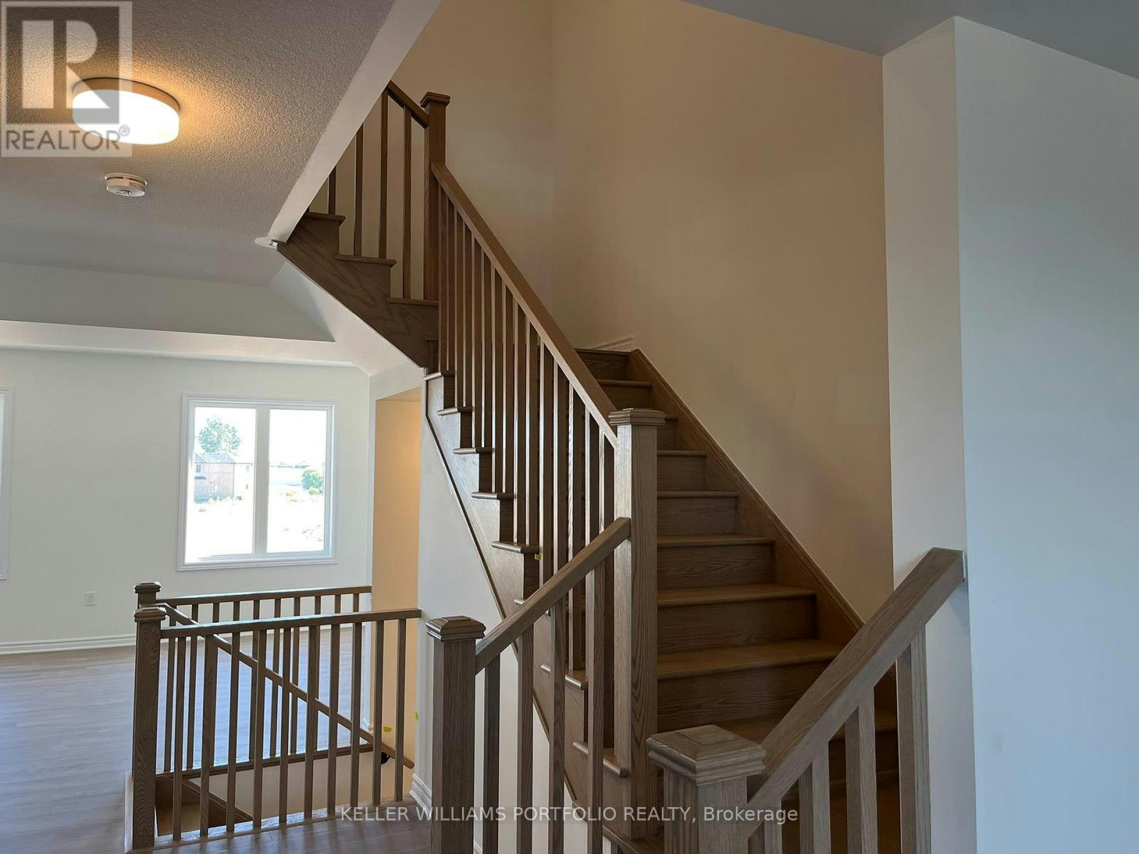 UPPER-8 Thornbird Crescent, Brampton, ON, L6V 3N5 - 9