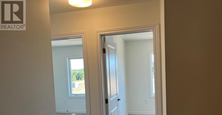 UPPER-8 Thornbird Crescent, Brampton, ON, L6V 3N5 - 12