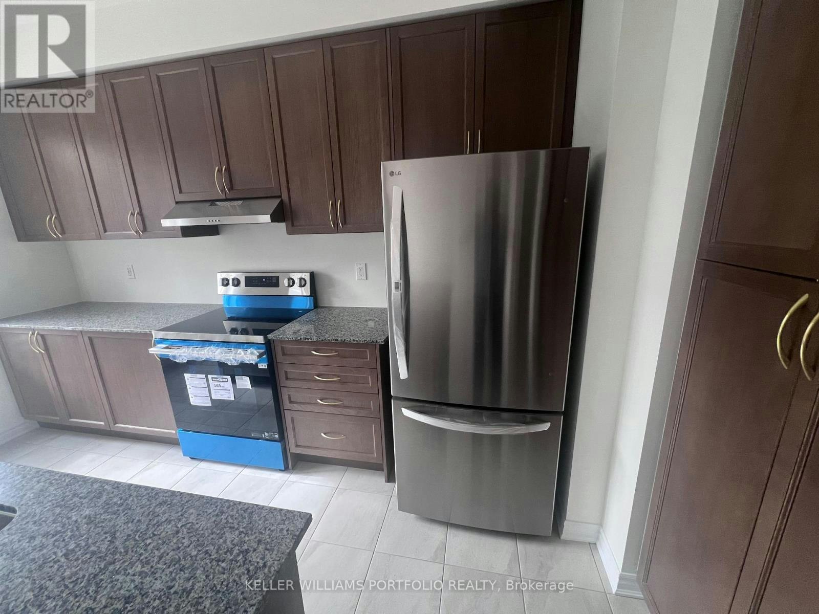 UPPER-8 Thornbird Crescent, Brampton, ON, L6V 3N5 - 6