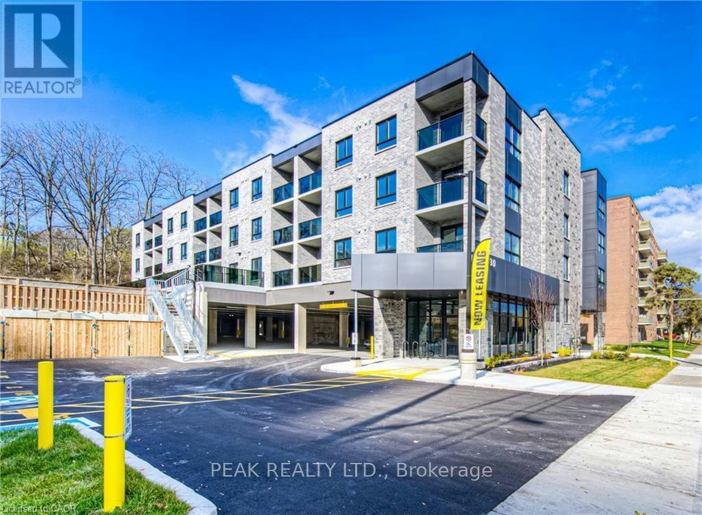 30 George Street S, Cambridge, ON, N1S 2M8 - 3