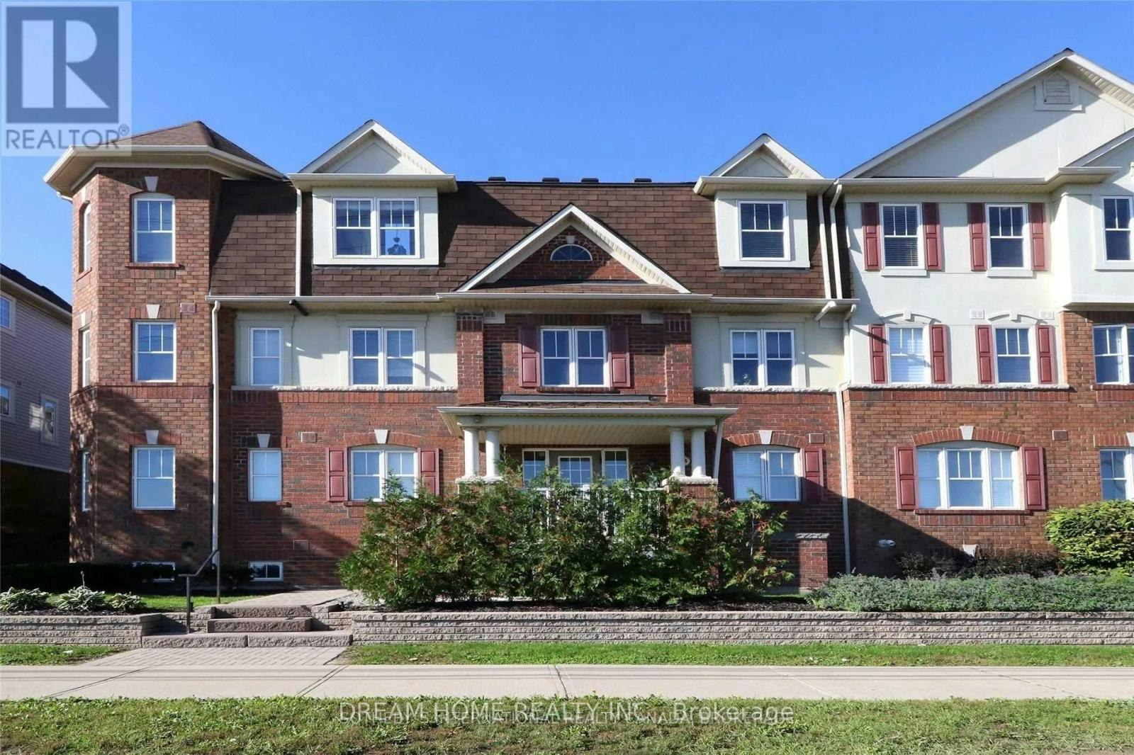 3-605 Dundas Street W, Mississauga, ON, L5B 0B3
