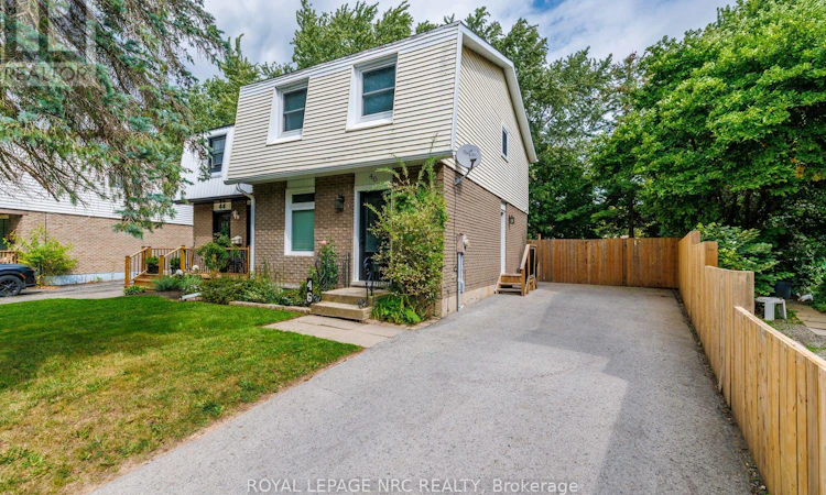 46 Graystone Crescent