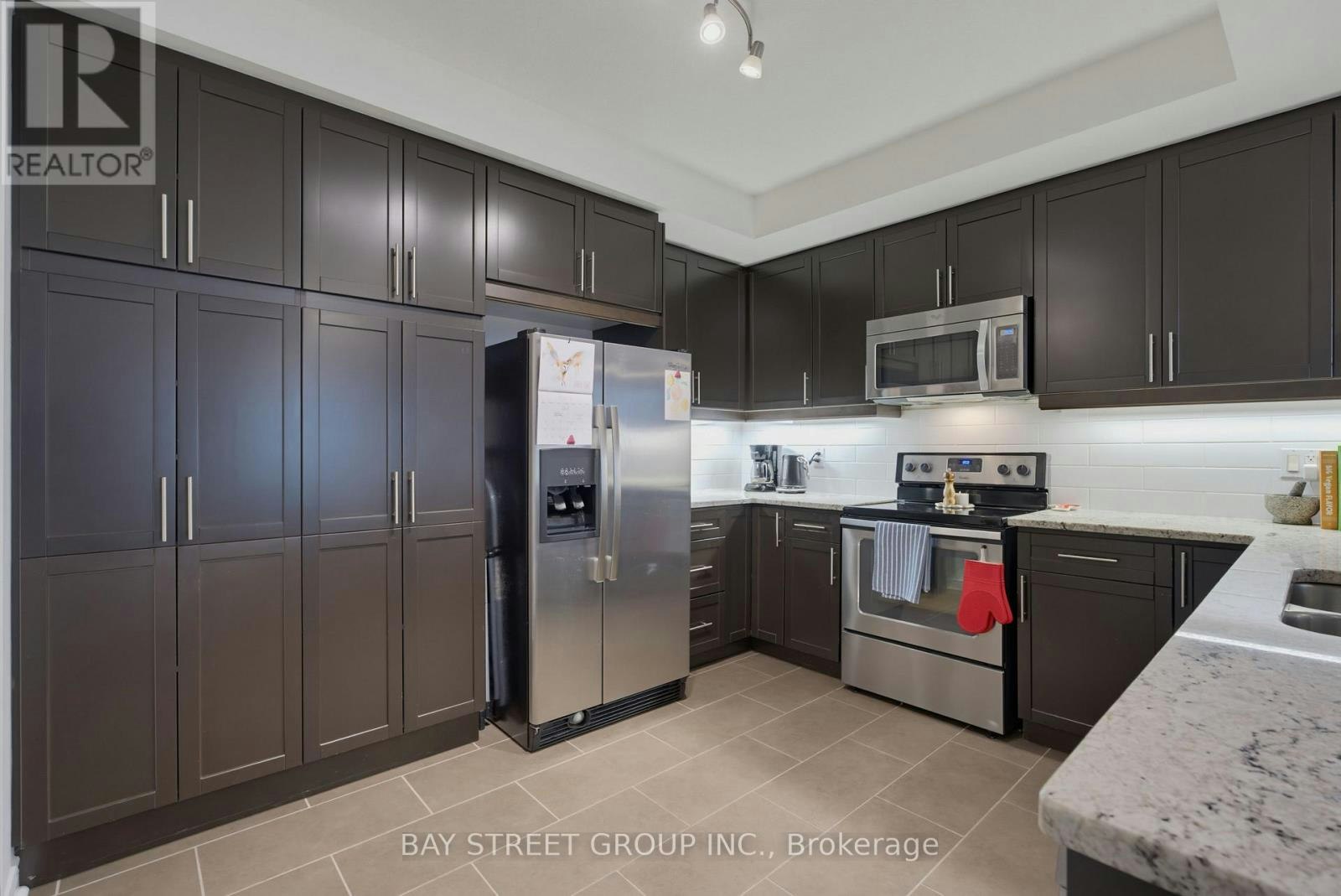 2202-330 Ridout Street, London, ON, N6A 0A7 - 13