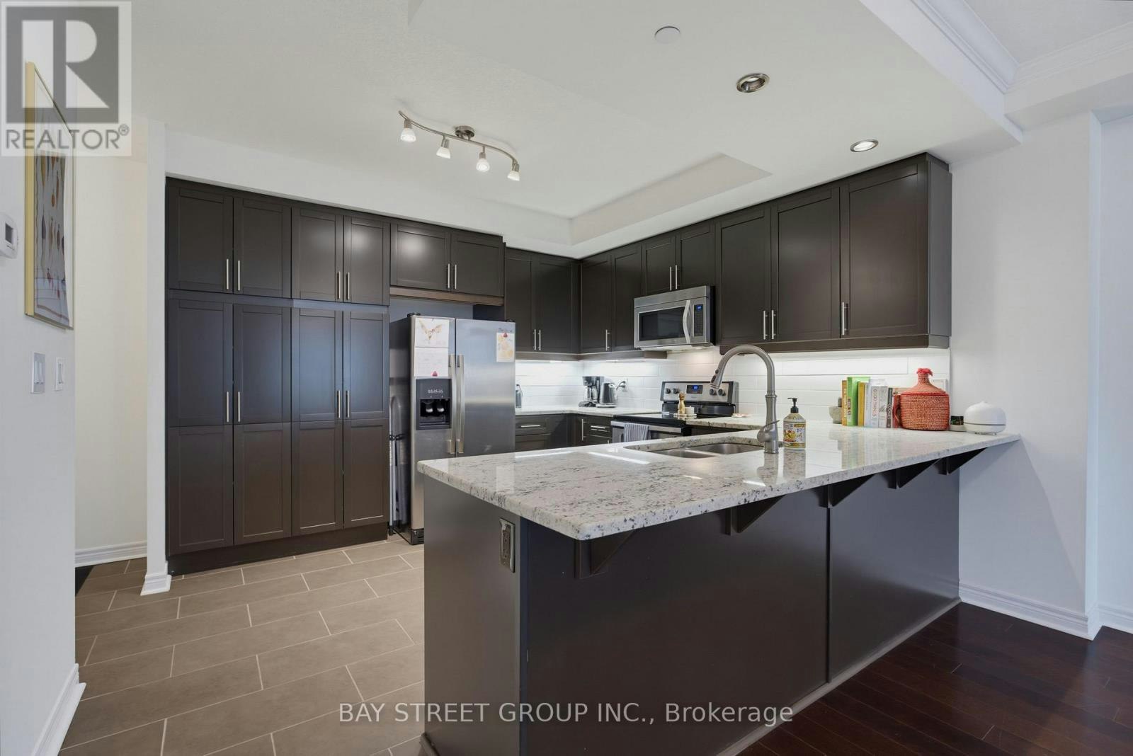 2202-330 Ridout Street, London, ON, N6A 0A7 - 14
