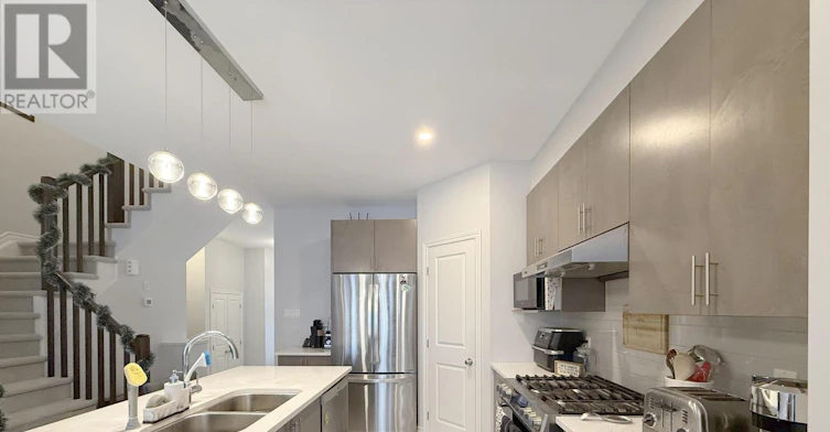 555 Jackdaw Avenue, Ottawa, ON, K2J 6M8 - 5