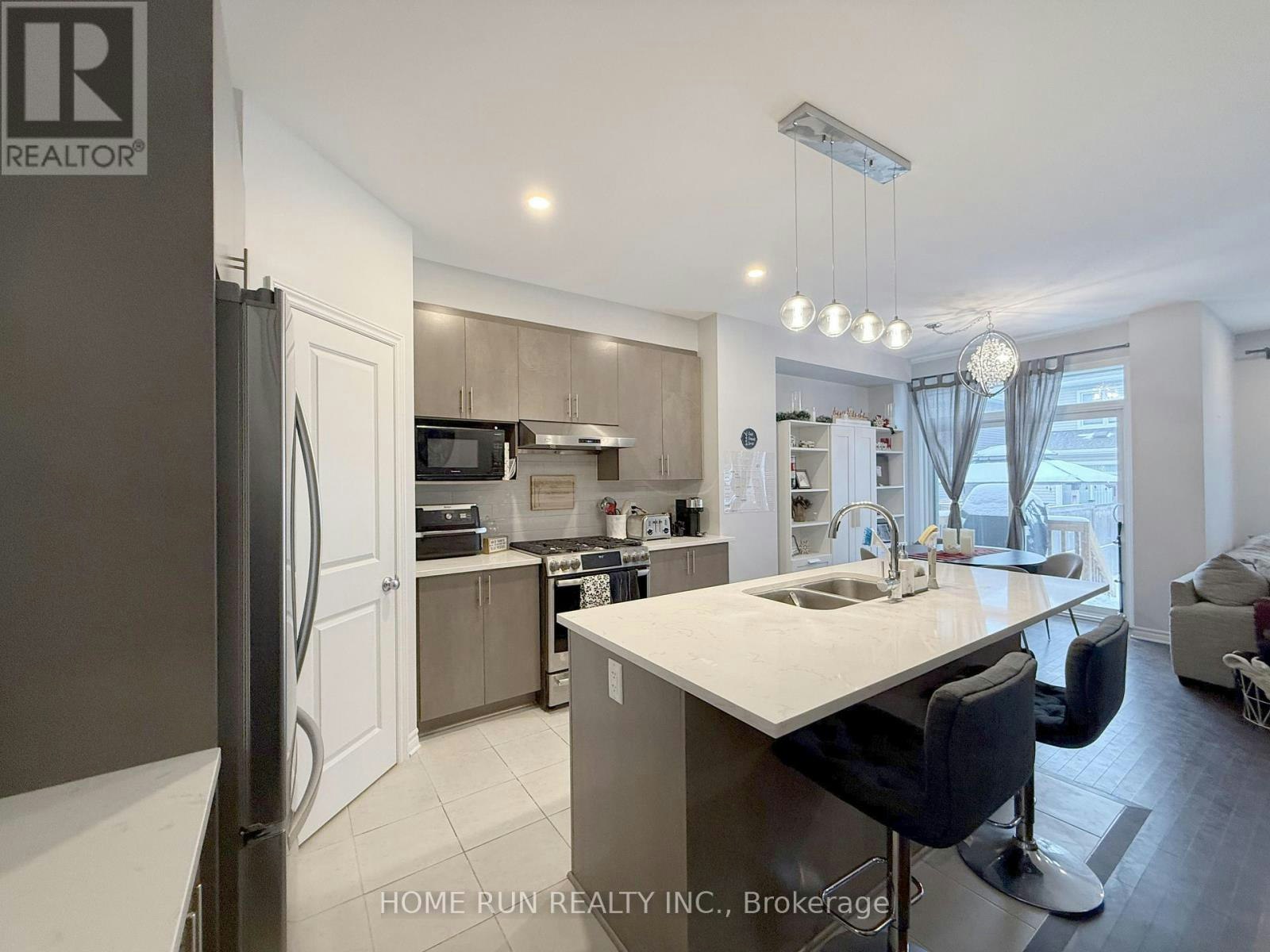 555 Jackdaw Avenue, Ottawa, ON, K2J 6M8 - 3
