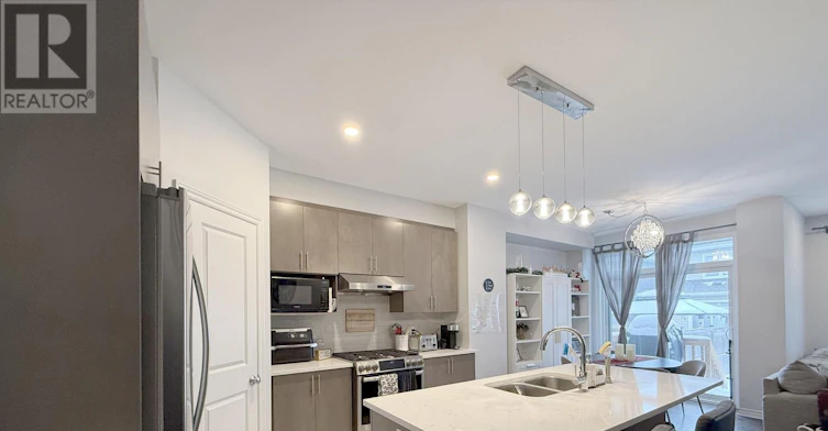 555 Jackdaw Avenue, Ottawa, ON, K2J 6M8 - 3