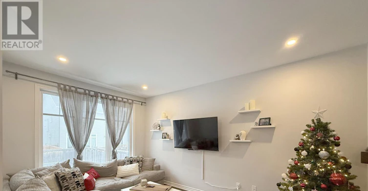555 Jackdaw Avenue, Ottawa, ON, K2J 6M8 - 9
