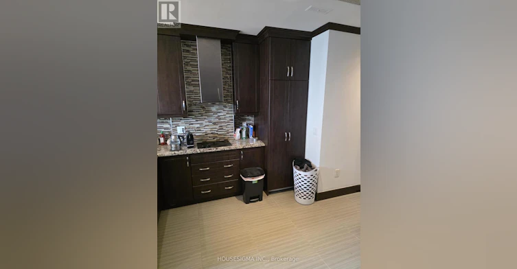 101-1 Hycrest Avenue, Toronto, ON, M2N 6V8 - 11