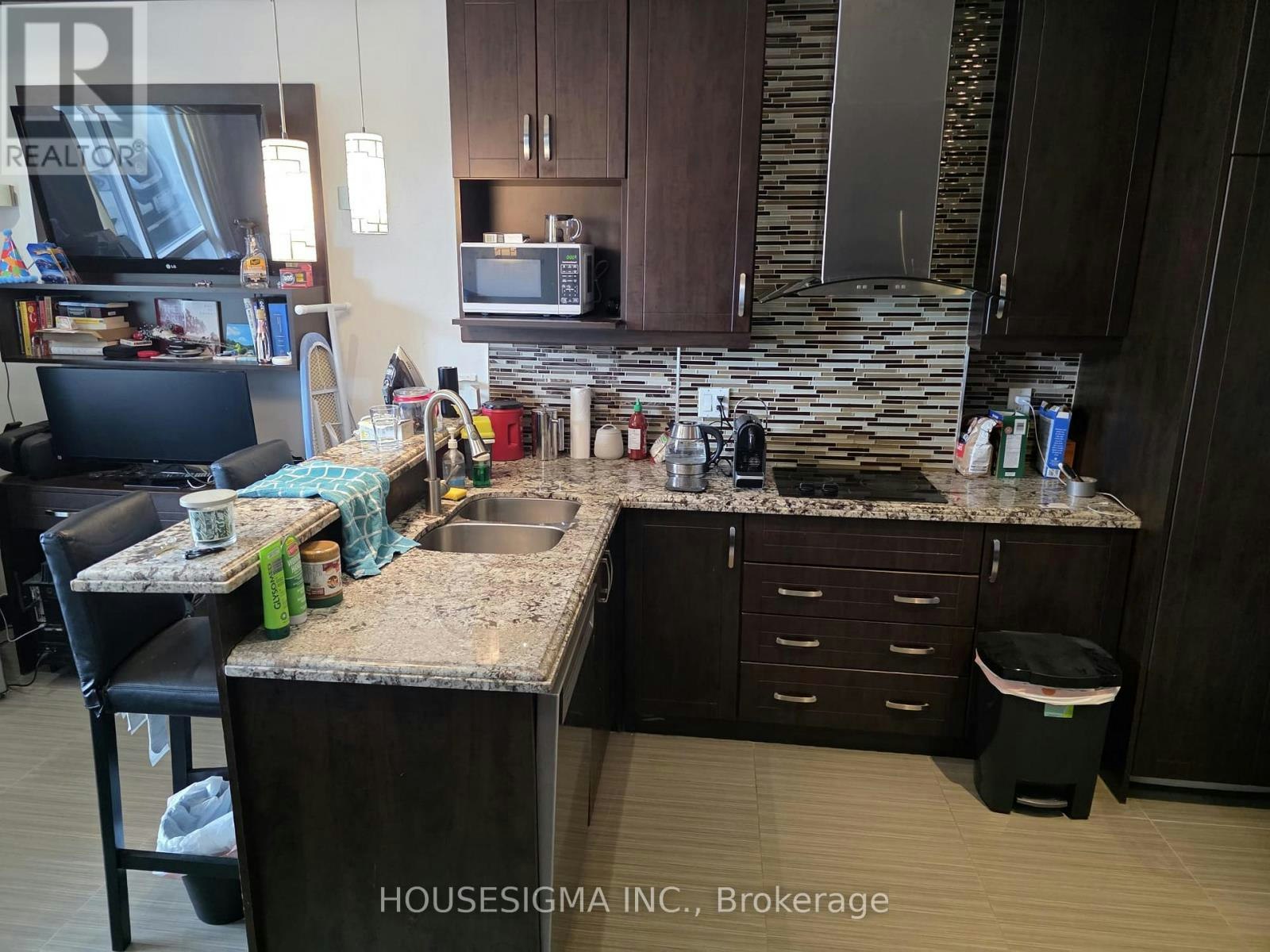 101-1 Hycrest Avenue, Toronto, ON, M2N 6V8 - 10