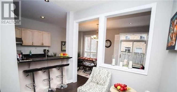 3355 Fountain Park Avenue, Mississauga, ON, L5M 7E2 - 4