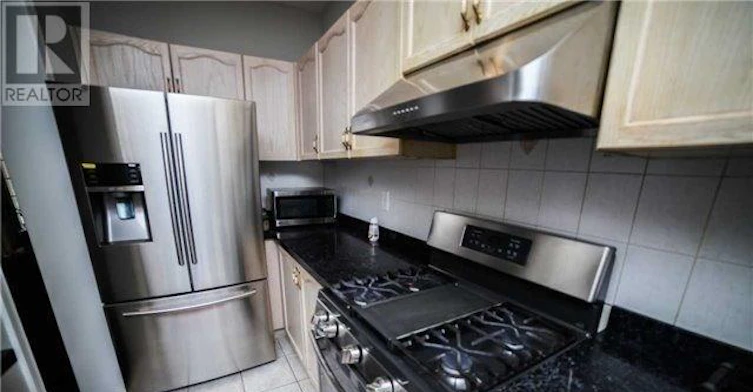 3355 Fountain Park Avenue, Mississauga, ON, L5M 7E2 - 7