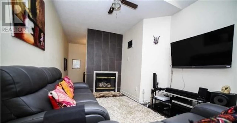 3355 Fountain Park Avenue, Mississauga, ON, L5M 7E2 - 9