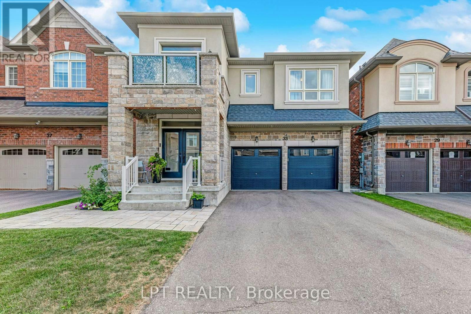 33 Mondial Crescent, East Gwillimbury, ON, L9N 0S1