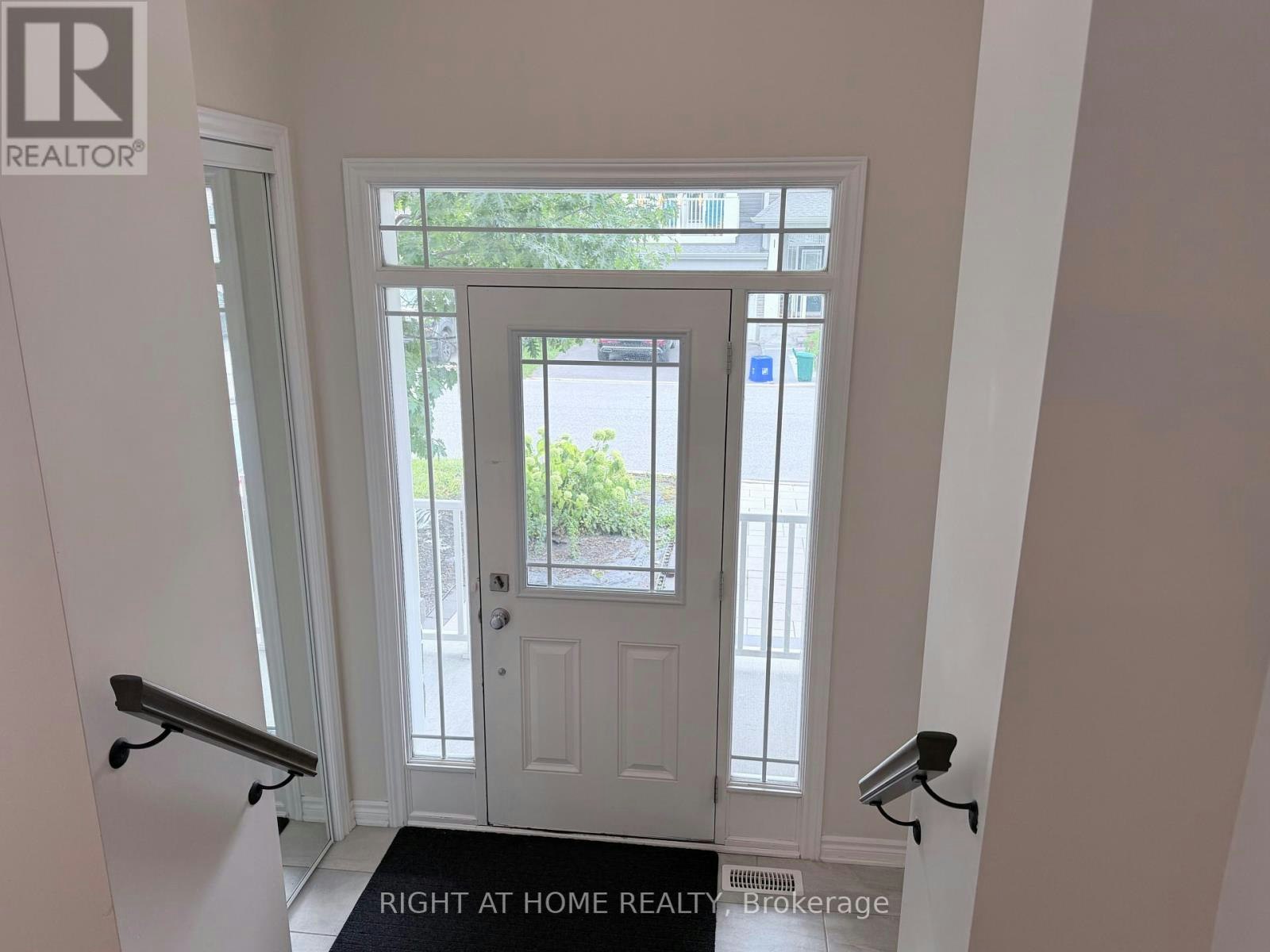 617 Silver Spruce Way, Ottawa, ON, K2M 2T6 - 2