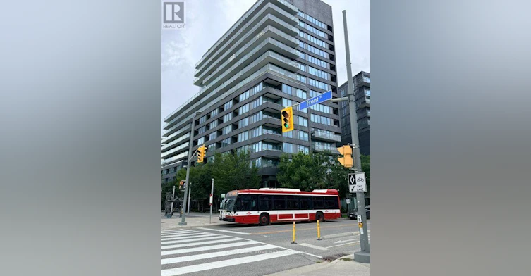 S320-120 Bayview Avenue, Toronto, ON, M5A 0G4 - 20