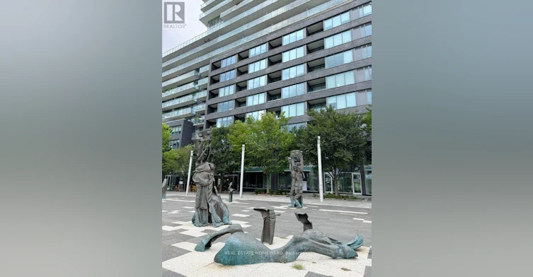S320-120 Bayview Avenue, Toronto, ON, M5A 0G4 - 23