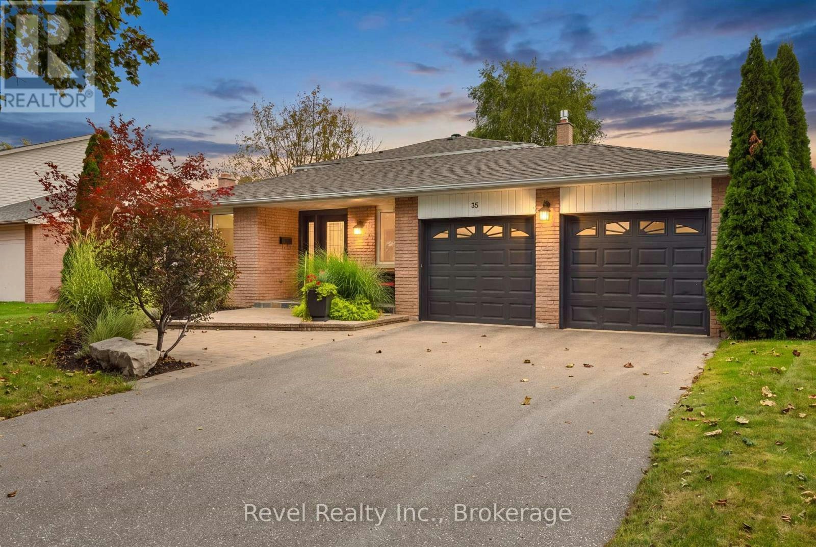35 John Dexter Place, Markham, ON, L3P 3G2