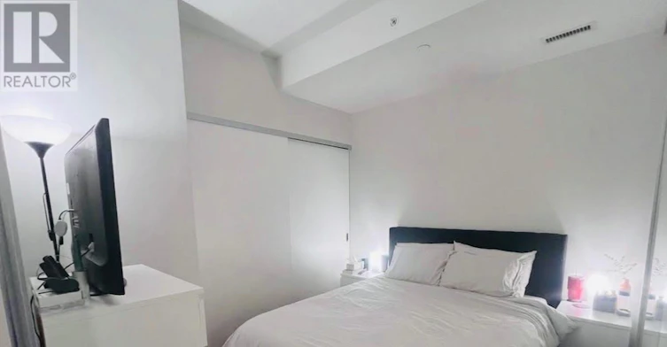 906-210 Simcoe Street, Toronto, ON, M5T 0A9 - 8