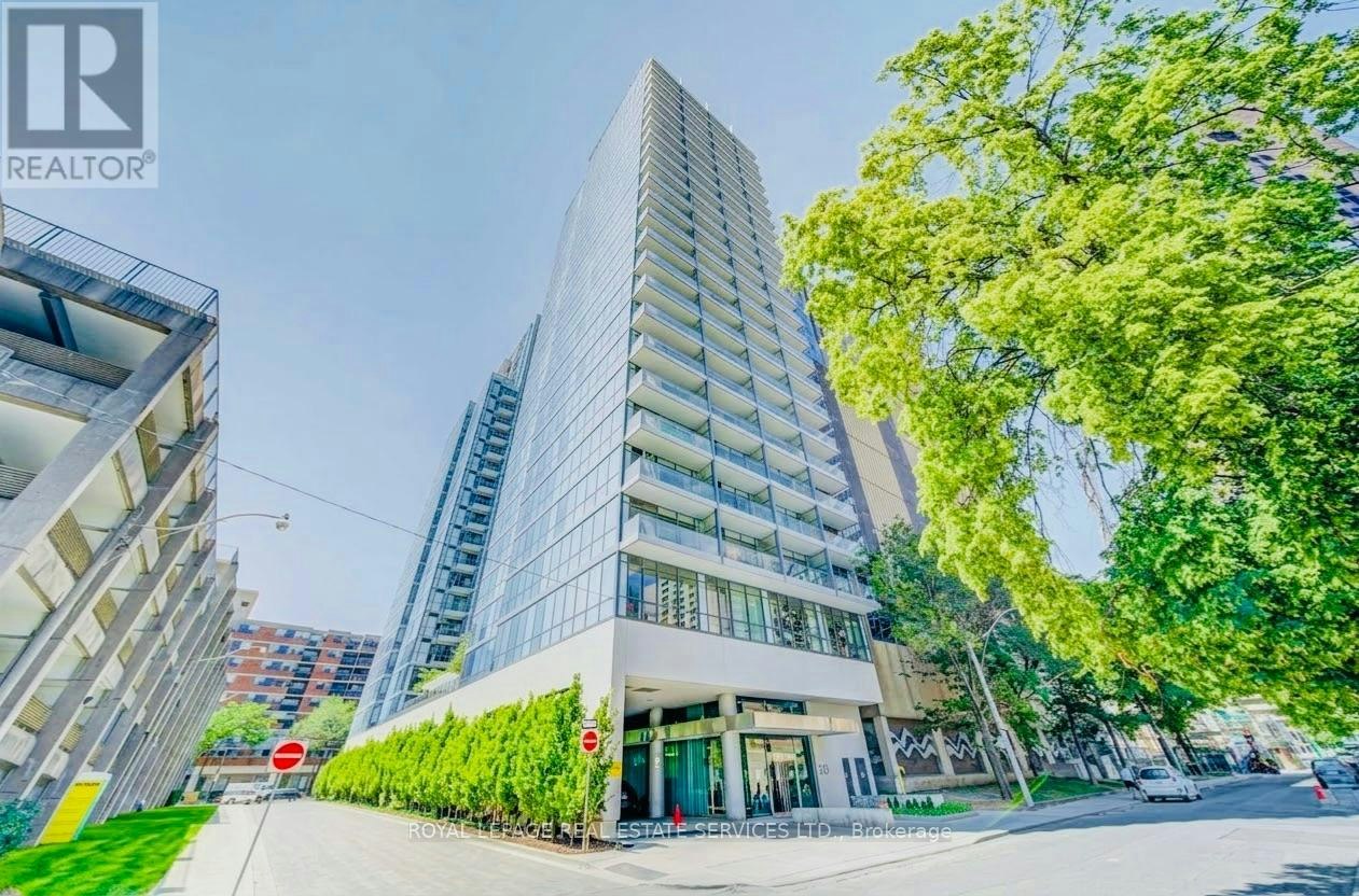 906-210 Simcoe Street, Toronto, ON, M5T 0A9