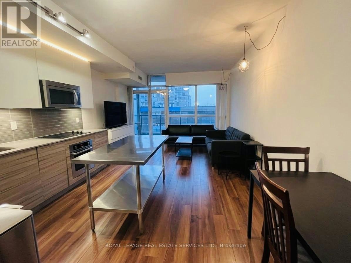 906-210 Simcoe Street, Toronto, ON, M5T 0A9 - 5