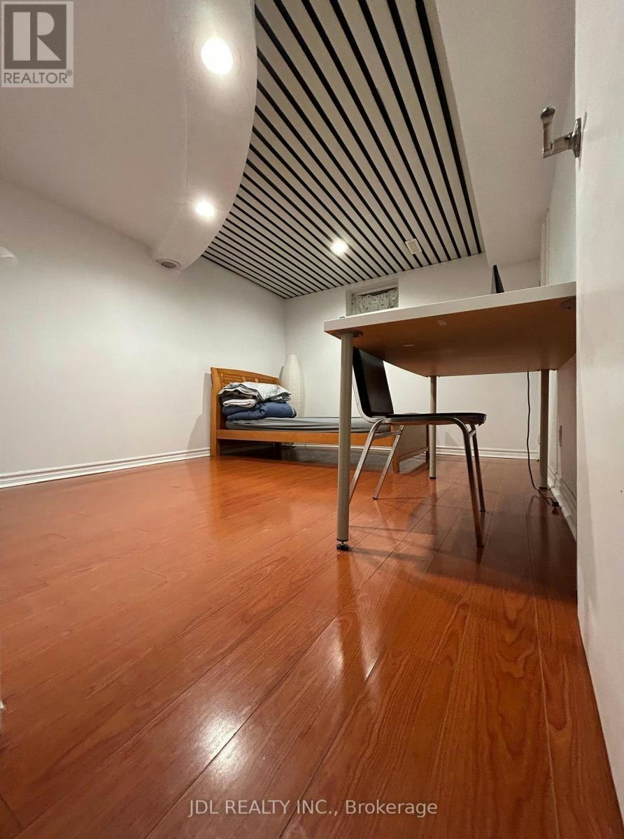 BSMT-ENTIRE 44 One Bedroom Glencoyne Cres Crescent, Toronto, ON, M1W 2Z2 - 5