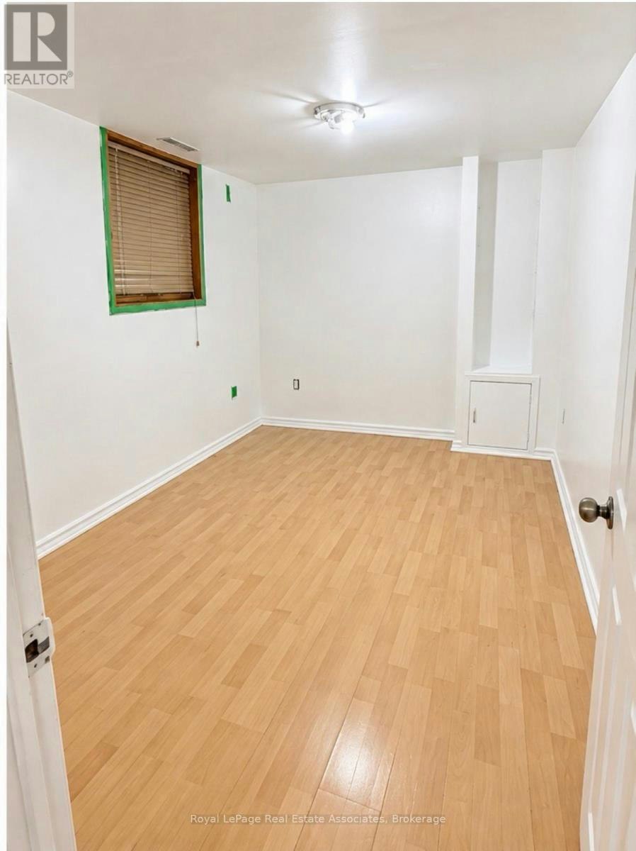 LOWER-97 Oak Park Avenue, Toronto, ON, M4C 4M6 - 5