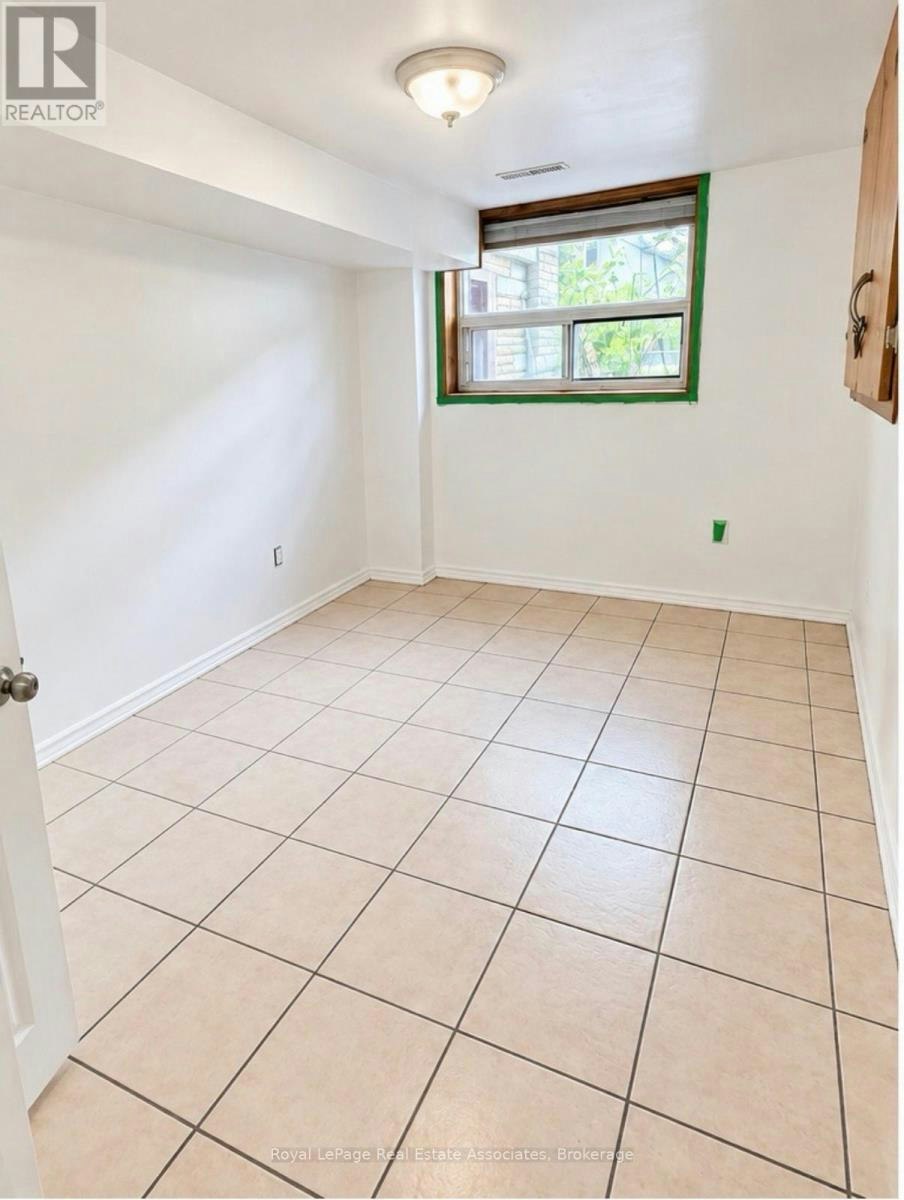 LOWER-97 Oak Park Avenue, Toronto, ON, M4C 4M6 - 6
