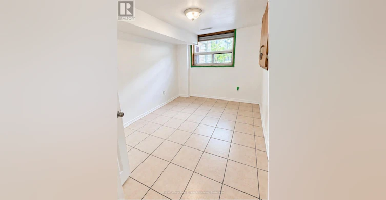 LOWER-97 Oak Park Avenue, Toronto, ON, M4C 4M6 - 6